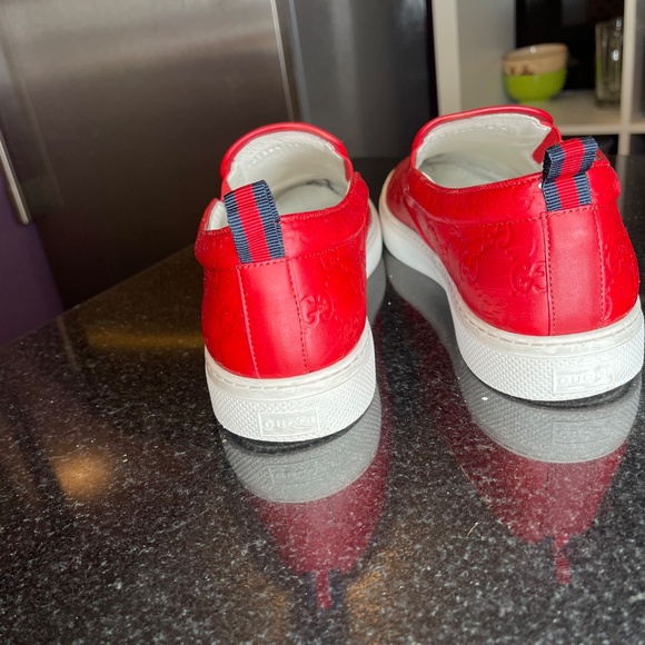Gucci Dublin GG Signature Embossed Slip-On Red Leather men’s 10 US / 43 EU - Picture 2 of 3